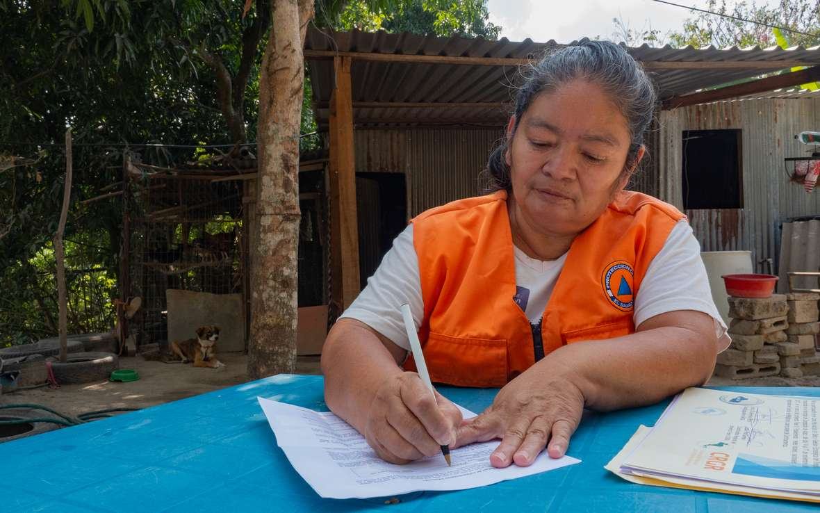  Oxfam-ElSalvador-local-humanitarian-leadership 