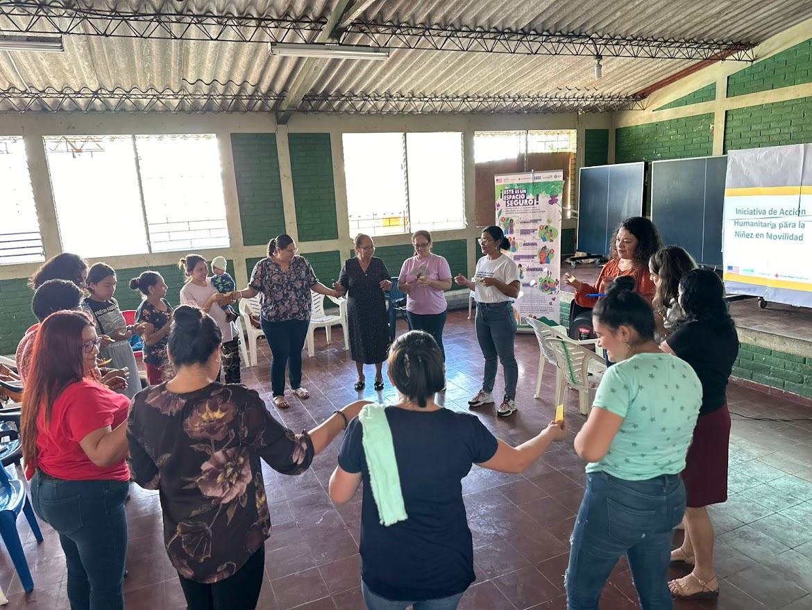  Oxfam InuruID 382043 El Salvador 2025-04-24 