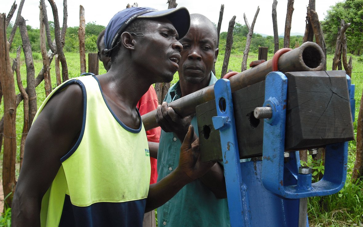 borehole-repair-mudzi.jpg